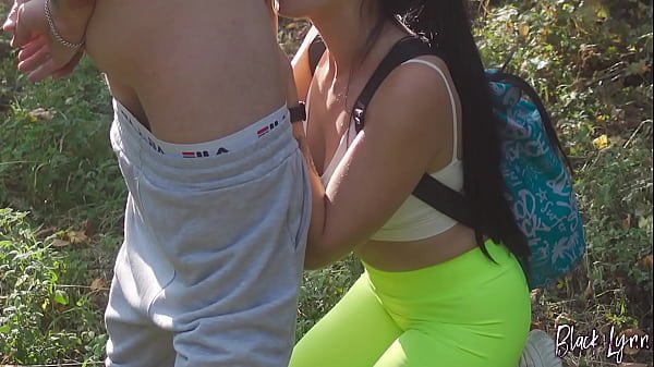 Forest quickie for horny booty teen hiker / Outdoor blowjob doggy and cum on ass