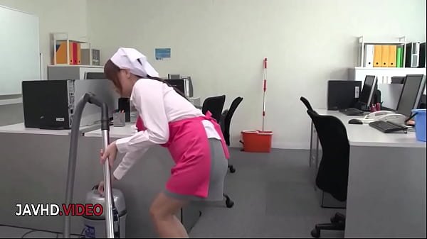 Chihiro Akino’s Hardcore Blowjob Skills Lead to Unforgettable Creampie Encounter