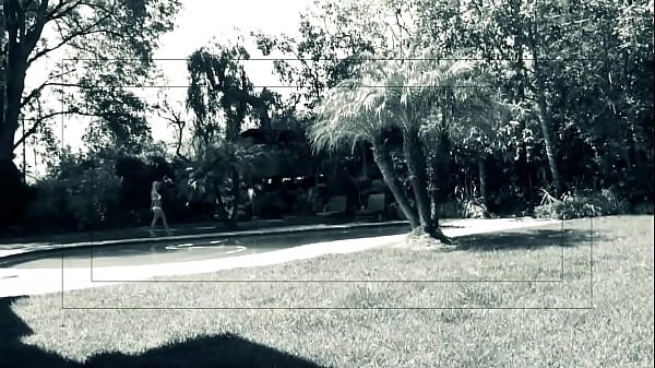 Outdoors In The Sun We Find Aubrey Adams Rubbing Herself And Fucking Too SQF