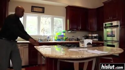 Big Butt MILF Couldn’t Control Herself And Got Assfucked By Black Man